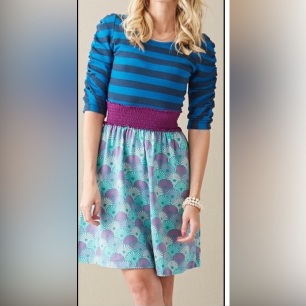 MATILDA JANE dress size XS! Stripes, colorful, stretch, above knee